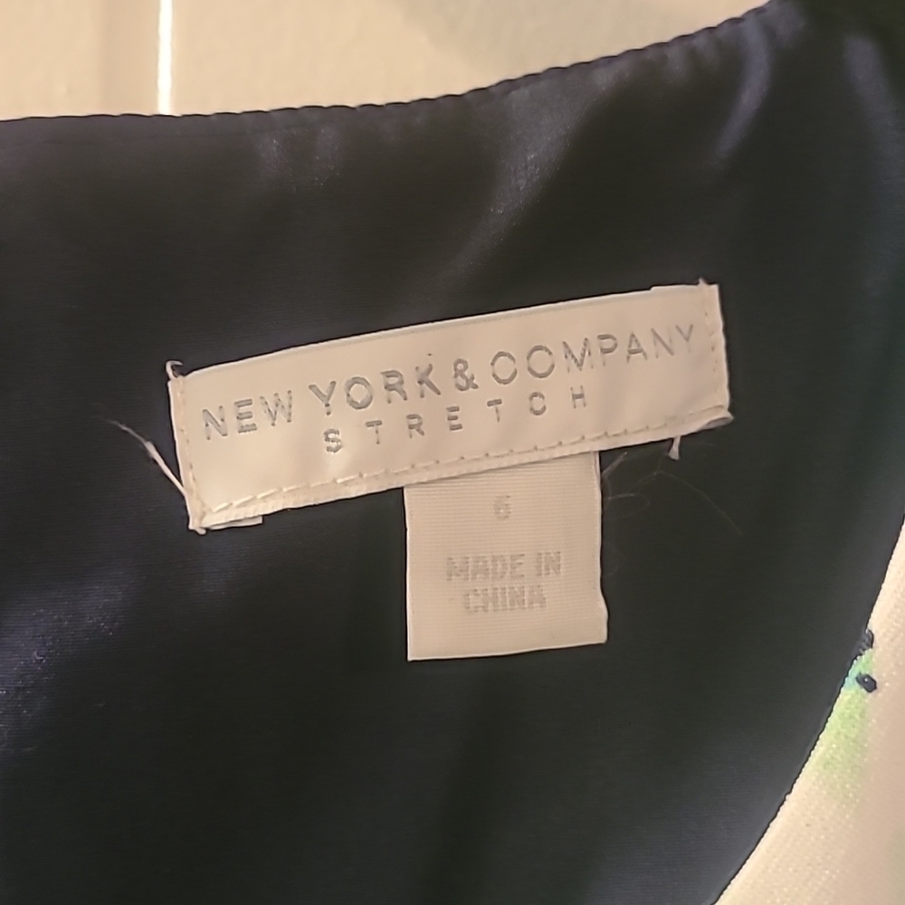 NY&Co. Dress - Picture 2 of 8